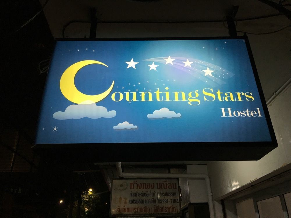 Counting Stars Hostel Bangkok Exterior photo